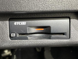 【ETC2.0(DSRC)】ETCカードを挿入すれば料金所はノンストップで通過できます。ETC限定の割引や、高速道路の情報提供サービスを利用できます。