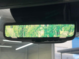 【デジタルインナーミラー】後席の大きな荷物や同乗者で後方が確認しづらい時でも安心!カメラが撮影した車両後方の映像をルームミラー内に表示。クリアな視界で状況の確認が可能です!