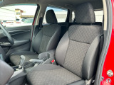 適度なホールド感のあるフロントシートは疲れにくく長時間の運転でもしっかりサポートします。