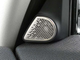 アメリカのオーディオブランドであるharman/kardon製スピーカーシステム搭載!