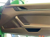 お客様1人1人のお車探しを全力でサポートさせていただきます。多彩、多数の豊富な在庫車両数を拡大してまいります。お客様の希望するお車、きっと見つかります。