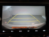 バックガイドモニターで、後方を確認しながら安心して駐車することができます。運転初心者も熟練者も必須の機能ですよ!