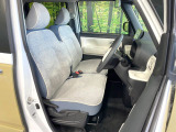 運転席シート廻りは使用感も少なく、良好な状態となっています。丁寧に使われていたことがよくわかりますね。