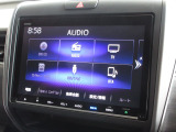 ナビゲーションは純正9インチメモリーナビ(VXM-207VFNi)を装着しております。AM、FM、CD、DVD再生、Bluetooth、音楽録音再生、フルセグTVがご使用いただけます。