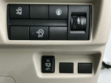 運転席スイッチ部 人気装備のオートスライドドア付きで、とっても便利です!!