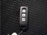 【スマートキー&プッシュエンジンスタート】ポケットやバックなどにキーを入れたまま探さなくてもロックの施錠、開錠、エンジンスタートも出来ます。