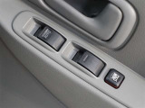 パワーウィンドウを装備しております!助手席ウィンドウの閉め忘れも運転席で解決できます♪