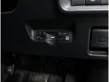 ETC!料金所も止まる事無くスイスイです!窓を開ける必要も無いので雨や花粉、排気ガスの浸入もありません!今や必需品ですネ!