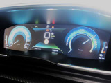 運転に必要な情報を表示する12.3 インチ大型ディスプレイ