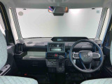 納車前にはプロのメカニックが点検、整備を行いますので安心してお乗り頂けます!!