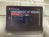 Apple Carplay・Android Auto対応!マツダ コネクト(コマンダーコントロール)でスマートフォンを操作して、通話、音楽を聴いたり、マップで目的地を調べることができます。