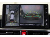 車両を上から見たような映像表示するパノラミックビューモニター付き!