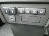 ステアリングヒーター装備!シートヒーターと同時使用で快適空間♪
