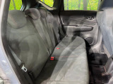 コンパクトカーですが、セカンドシートは十分な広さがあり快適にお乗りいただけます♪シートを倒して大きな荷物を積んだりと、用途の幅が広い1台です。