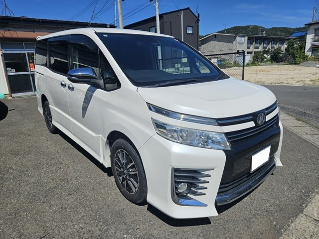 ヴォクシー 2.0 ZS 煌 4WD 
