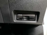 ETC2.0ユニットが搭載。従来のETCに加えて渋滞回避支援や安全運転支援などの情報サービスも提供。より安全で快適な道路利用をサポート。