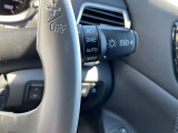 トンネル進入時や暗くなれば自動で点灯するオートライト機能付き。