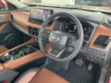 快適に運転できるドライブポジション!運転席シートリフターとシートスライドで、無理のない運転姿勢がとれます。