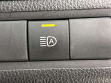 対向車がいないとき、見通しの悪い道路は暗くて怖いですよね。。。こちらのクルマはオートマチックハイビーム搭載です!対向車の有無で自動でハイ・ロウビームに切り替えます。