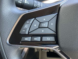 ステアリングスイッチ搭載!ハンドルひとつで手を離さなくても運転中視線をそらさなくても操作が出来て便利です