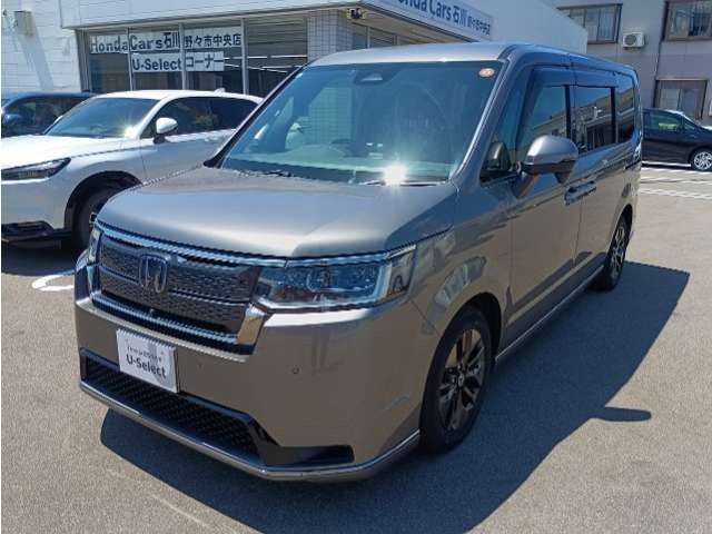 ステップワゴン 2.0 e:HEV スパーダ
