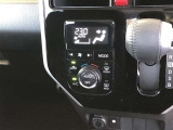 オートエアコンを装着しておりますので車内をお好みの快適な温度に保つことが可能です!