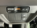 ETC2.0が標準装備です。高速道路の渋滞情報や静止画像提供などをナビとリンクして画面でお知らせします。また、高速道路の一時退出対象インターでは料金据え置きで一時退出もできます