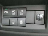 両側電動スライドドアで乗り降りも楽々♪