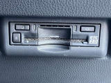 ETC搭載車しか通過できないスマートICが利用できるようになります。現在、スマートICの設置箇所も増えてきてます。また、料金所での小銭の出し入れや雨天時における窓の開閉などの紛らわしさも解消されます。