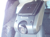 ◆【ドライブレコーダー】映像・音声などを記録する自動車用の装置です。もしもの事故の際の記録はもちろん、旅行の際の思い出としてドライブの映像を楽しむことができます。