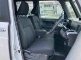 自動車保険も取り扱っておりますの無料で見積りをいたします♪ お客様のお話を伺い、お客様に合った的確なプランをご提案させて頂きます。
