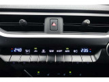 ★運転席と助手席でそれぞれお好みに合わせて温度設定が行えるフルオートエアコンです。外気温や室温、日射量を感知し、吹き出し温度、風量を緻密に制御します