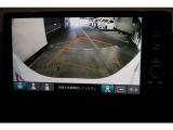 【バックカメラ】後方の映像がモニターで確認できます。駐車が苦手な方にお勧めの補助機能です。