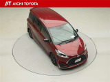 両側パワースライドドア付きだから、狭い駐車スペースなどでの乗り降りラクラク♪小さなお子さまのいるご家庭には嬉しい装備です。