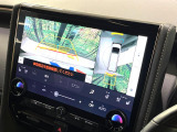 【パノラミックビューモニター】専用のカメラにより、上から見下ろしたような視点で360度クルマの周囲を確認することができます☆死角部分も確認しやすく、狭い場所での切り返しや駐車もスムーズに行えます。