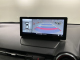 全方位モニターがついています! 車の周囲を360&deg;安全確認できるので、普段の駐車はもちろんの事、縦列駐車や幅寄せの際にも活躍してくれますよ。