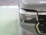 LEDヘッドライトは、点灯の瞬間から光量を発揮し、突然暗くなるトンネルなどでの安定感を高めます。