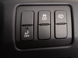 ★使いやすさや安全性を追求したステアリング周り!高級車ゆえにスイッチ類が多いのも特徴ですね!考え尽くされた配置ですぐに使いこなす事が出来ますのでご安心下さい!是非、体感してみて下さい!!