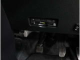 ETC!料金所も止まる事無くスイスイです!窓を開ける必要も無いので雨や花粉、排気ガスの浸入もありません!今や必需品ですネ!
