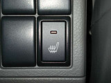運転席シートヒーター付き♪キンキンに寒い真冬でも体を暖めてくれるので、快適にすごせます!