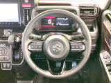 【純正革巻きステアリング】上質な革を使用することで、手にしっかり馴染みとても運転しやすいハンドルです♪