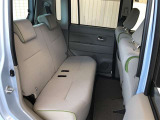 後席も寛ぎの空間が確保されています!乗車定員は4名!