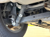 お車を安心してお乗りいただく為には、足回りの定期点検が欠かせません。サービスサポート(有償保証)では無料点検もご提供しており、安心のカーライフをお過ごしいただけるサポート体制が整っています。