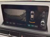 バックカメラも装備しております。車庫入れの苦手なお客様も安心!重宝してくれます!