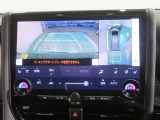 パノラミックビューモニター搭載。カメラで車両周囲の状況を映し出すため、狭い場所での駐車などに役立ちます。