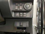 運転席周辺にある各種スイッチ画像です。