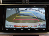 バックガイドモニターで、後方を確認しながら安心して駐車することができます。運転初心者も熟練者も必須の機能ですよ!