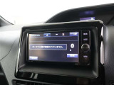 Bluetoothもついてるので、携帯と繋いで好きな音楽聞けます。