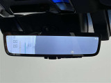 前後の録画機能がついたデジタルインナーミラー!人や荷物にさえぎられることなく、後方の安全確認が出来ます!鏡面モードでの利用も可能!