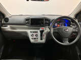 前回りに凹凸がないので視界がよく運転しやすいですよ。